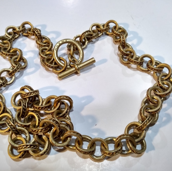 DKNY vintage gold tone necklace - Picture 2 of 3